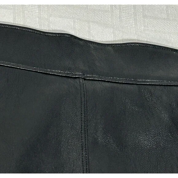 NEW! NWT! SPANX Size XL Black FAUX LEATHER Pull On Skort Skirt SHORTS LINED
